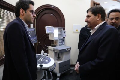دکتر مخبر و بازدید 